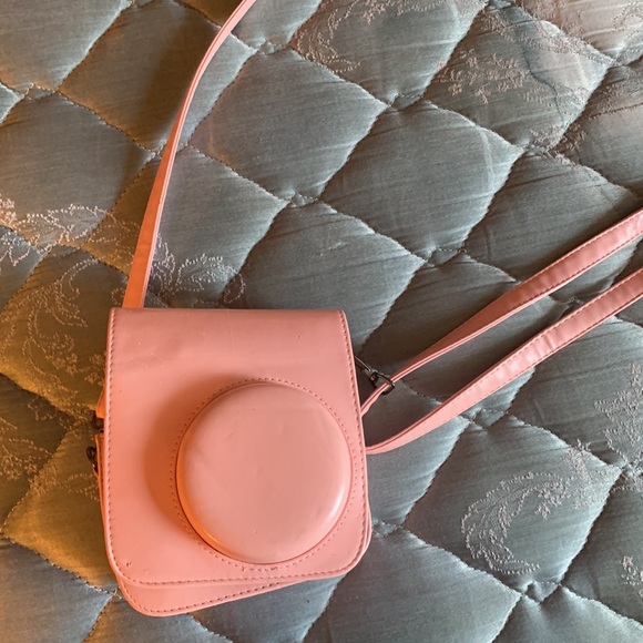 pink instax mini 75 polaroid camera with pink leather case - Picture 4 of 4